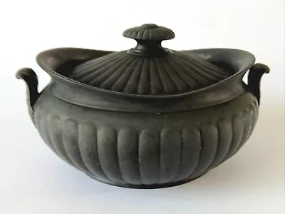 Buy Wedgwood Black Basalt Lidded Handled Sugar Bowl • 110£