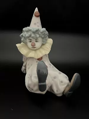 Buy Lladro Figurine Tired Friend Seated Clown 5812. Excellent Condition. • 32.99£