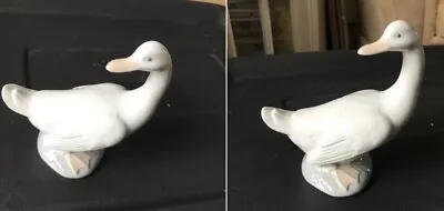 Buy Lladro Goose Figurine • 5£