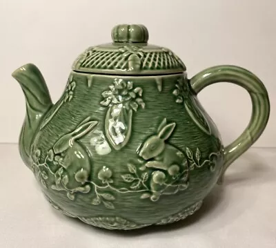 Buy BORDALLO PINHEIRO Green BUNNY RABBITS & CARROTS Tea Pot • 41.93£