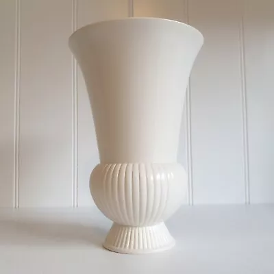 Buy Vintage Wedgwood Etruria Barlaston Moonstone Cream / White Ribbed Thistle Vase • 17£