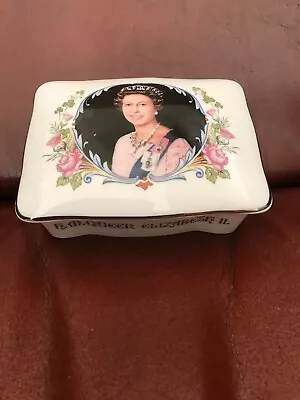 Buy Crown Staffordshire Bone China Candy Box - Queen Elizabeth Silver Jubilee • 10£