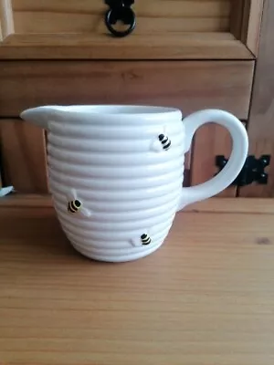 Buy Dunelm White Ribbed Hand Painted Bee Hive Design Pint Jug - Milk, Creamer Unused • 7.95£