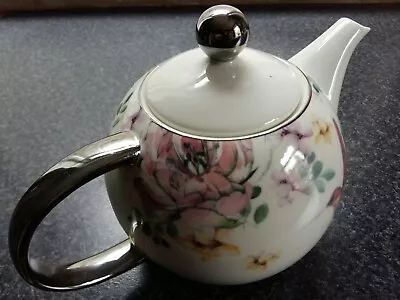 Buy ●●●Fox And Ivy Bone China Hummingbird Pattern Teapot (Perfect Condition)●●● • 19.99£