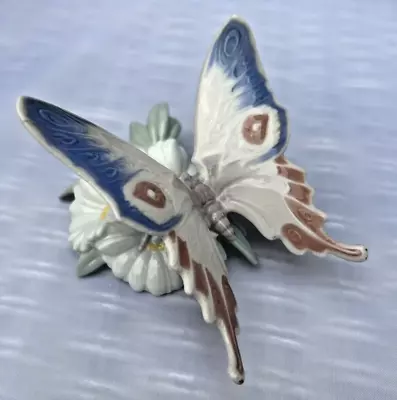 Buy Lladro 6703  From Nature's Pallette  Porcelain Butterfly Figurine • 65£