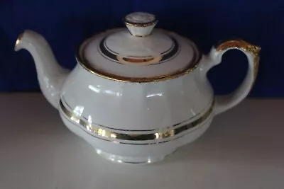 Buy Grindley Creampetal Tea Pot • 5£