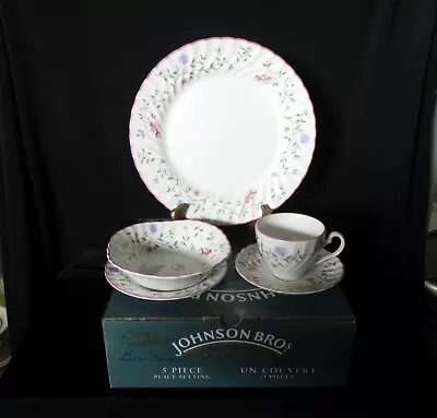 Buy Johnson Bros England SUMMER CHINTZ 5 Piece Place Setting NEW IN BOX • 29.35£