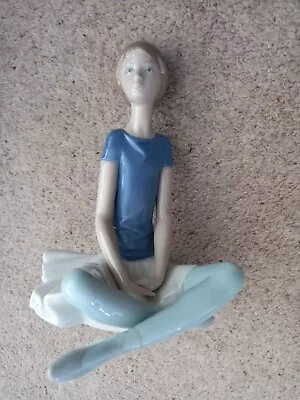 Buy Lladro 'Beth Sitting Ballerina' Figurine 1358 7.5  Retired • 89.75£