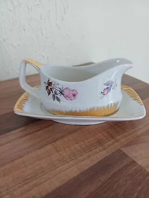 Buy ROYAL WINTON Milk Jug / GRAVY BOAT • 2.99£