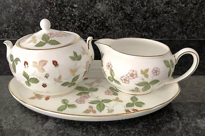 Buy Wedgwood Wild Strawberry Large Round Sugar Bowl & Squat Jug , Oval Tray NEW • 85£