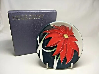 Buy Moorcroft Trinket Pin Dish Christmas Poinsettia  By Nicola Slaney 2007 - Boxed • 74.99£