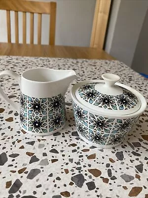 Buy Wedgwood Royal Tuscan Fantasia Milk Jug Sugar Bowl Set • 19.99£