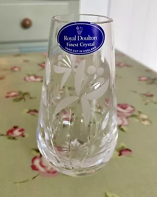 Buy Beautiful Royal DOULTON Finest Hand Cut Scottish Crystal Bud Vase • 16.99£