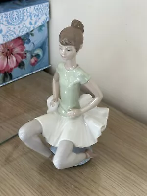 Buy Lladro Ballet Figurine #1350 With Original Box • 35.08£