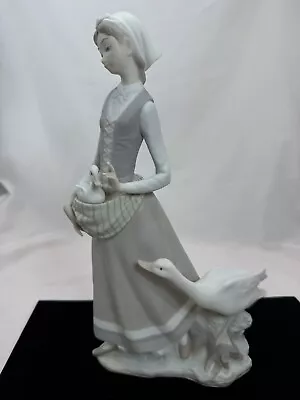 Buy Lladro Girl With Goose Retired Matte Porcelain Figurine Rare #4815 1972 Vintage • 88.53£