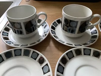 Buy Midwinter Vintage 1960s Focus Design Pottery, 4 Tea/coffee Cups And 11 Saucers  • 7.50£