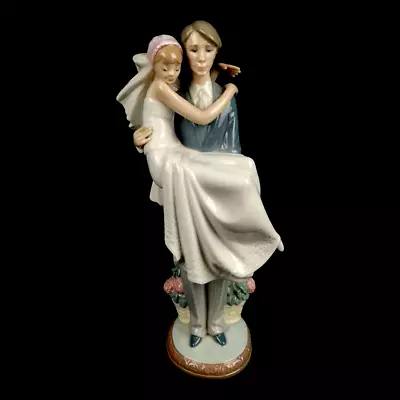 Buy LLADRO Retired Figurine ☆ #5282 Over The Threshold Wedding Couple Bride & Groom • 88.52£