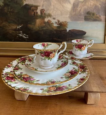 Buy SALE! ROYAL ALBERT Bone China OLD COUNTRY ROSES Place Setting (6 Pc) Vintage • 54.05£