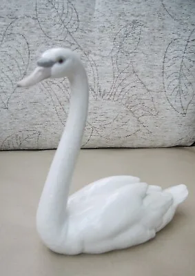 Buy Lladro    Graceful Swan    #5230 • 26£