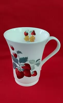 Buy Laura Ashley Strawberry Mug • 7£