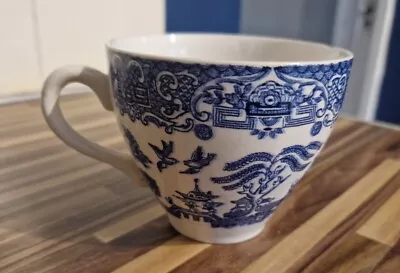 Buy Vintage White And Blue Tea Cup In The Old Willow Pattern • 8.50£
