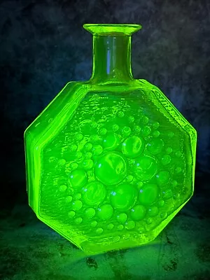 Buy Vtg Riihimaen Lasi Nanny Still Stella Polaris Green Bottle Vase URANIUM GLASS • 178.11£