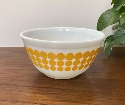Buy Vintage Pyrex Glass Bowl With Yellow Polka-dots 1 1/2 Quart #402 Dots Retro Vtg • 33.51£