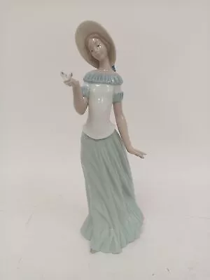 Buy Nao By Lladro 'Butterfly's Dance' 1398 Lady With Butterfly Porcelain Figurine • 9.99£