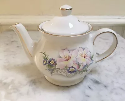 Buy Vintage Small Sadler Teapot • 12.50£