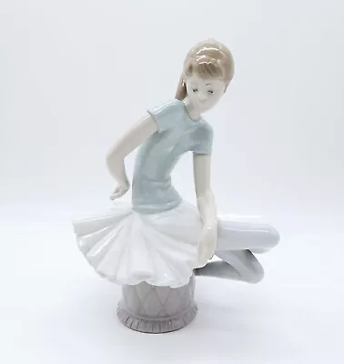 Buy Lladro 1361 Julia Sitting Ballerina Porcelain Figurine 8.25   • 74.51£