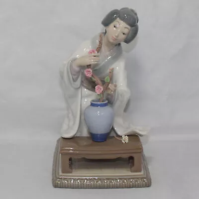 Buy Lladro Figurine 4840 No Box Oriental Girl • 135.91£