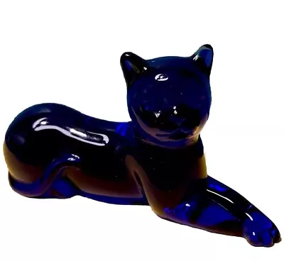 Buy Cobalt Blue Cat Kitty Figurine The Franklin Mint Curio Cabinet Collection 1986 • 37.27£