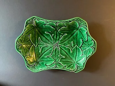 Buy Beautiful Antique Etruria Majolica Wedgwood Green Vine Leaf Serving Plate • 14.69£