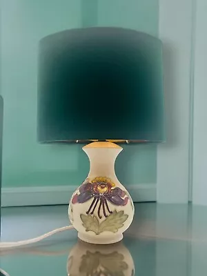 Buy COLUMBINE PATTERN Moorcroft Vintage Lamp 23cm • 49.99£