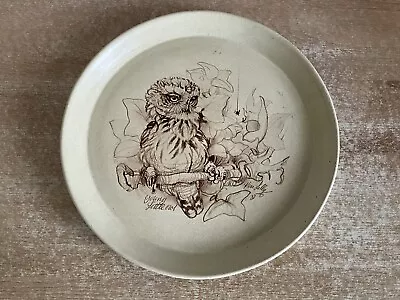 Buy Honiton Pottery “Young Little Owl “ 23 Cm Plate  • 7£