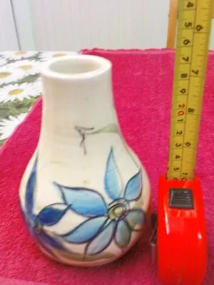 Buy Guernsey Pottery Vase Moulin Huet • 6£