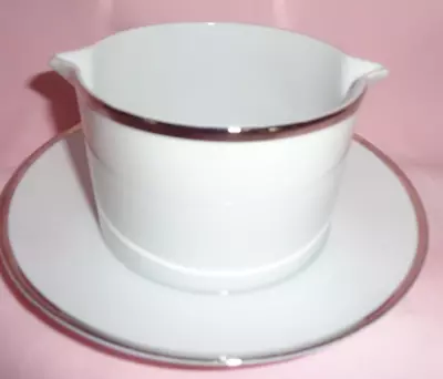 Buy Thomas Medallion ~ Wide Platinim  Band ~  Sauce / Gravy Boat With Fixed Saucer • 5£