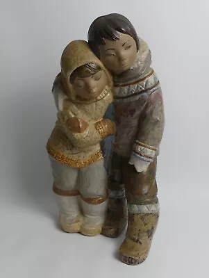 Buy Large Lladro Gres Inuit Boy & Girl Cuddling #2038 Figurine - Retired In 1995 • 185£