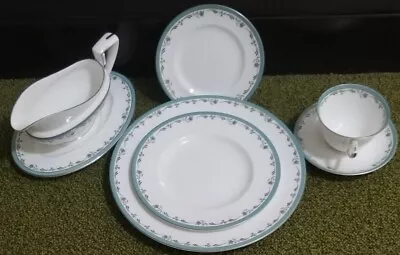 Buy Royal Worcester Sea Rose DInnerware Set- 32 Pieces. Perfect! • 186.39£