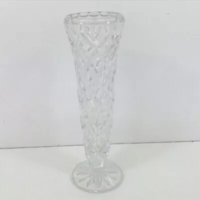 Buy Vintage Elegant Glass Footed Vase 20cm  • 8.59£